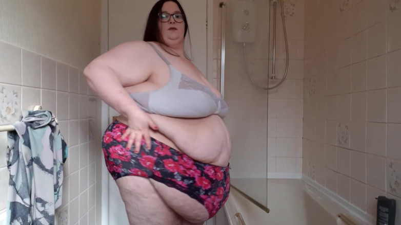 SSBBWLadyBrads: Mostrando esta figura masiva
