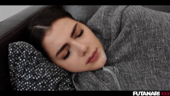 Futanari: Valentina的梦想