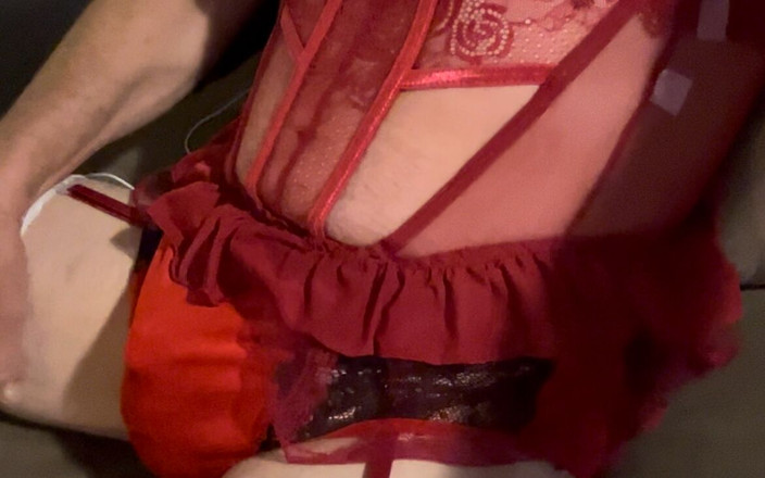 Lingerie love: 赤でとてもセクシー