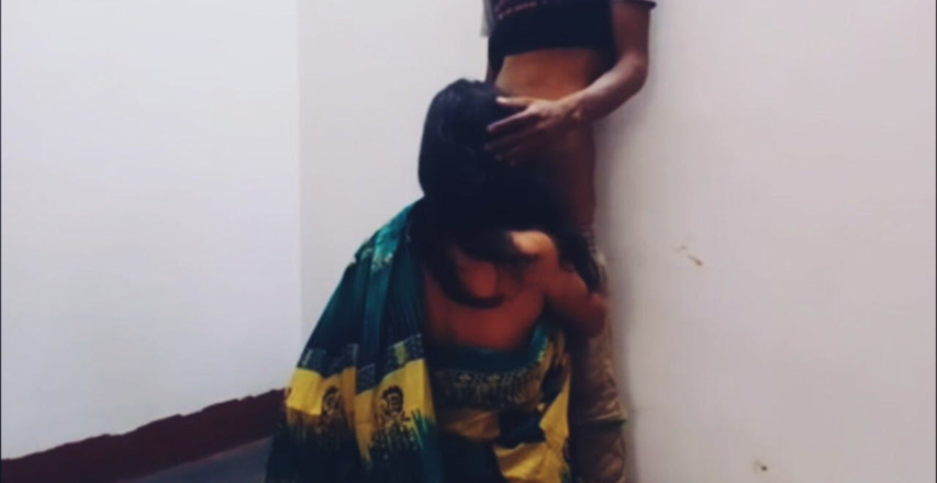 Teensex: Busty Desi Hot Bhabi Plays with the Devar While Husband's...
