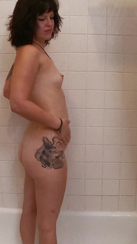 Karlee Paige follada por una polla rosa dura