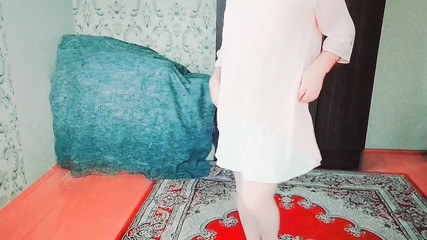 Kitty_Cross: 변함없는 손으로 아이라이너를 고정하는 오지는 트랜스 소녀