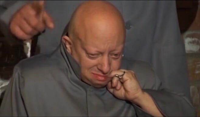THAGSON: Austine prášková scéna 01