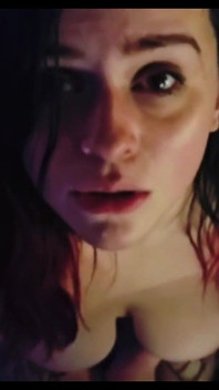 Lexi dělá přítele, aby se udělal třením podprsenky na ptáka