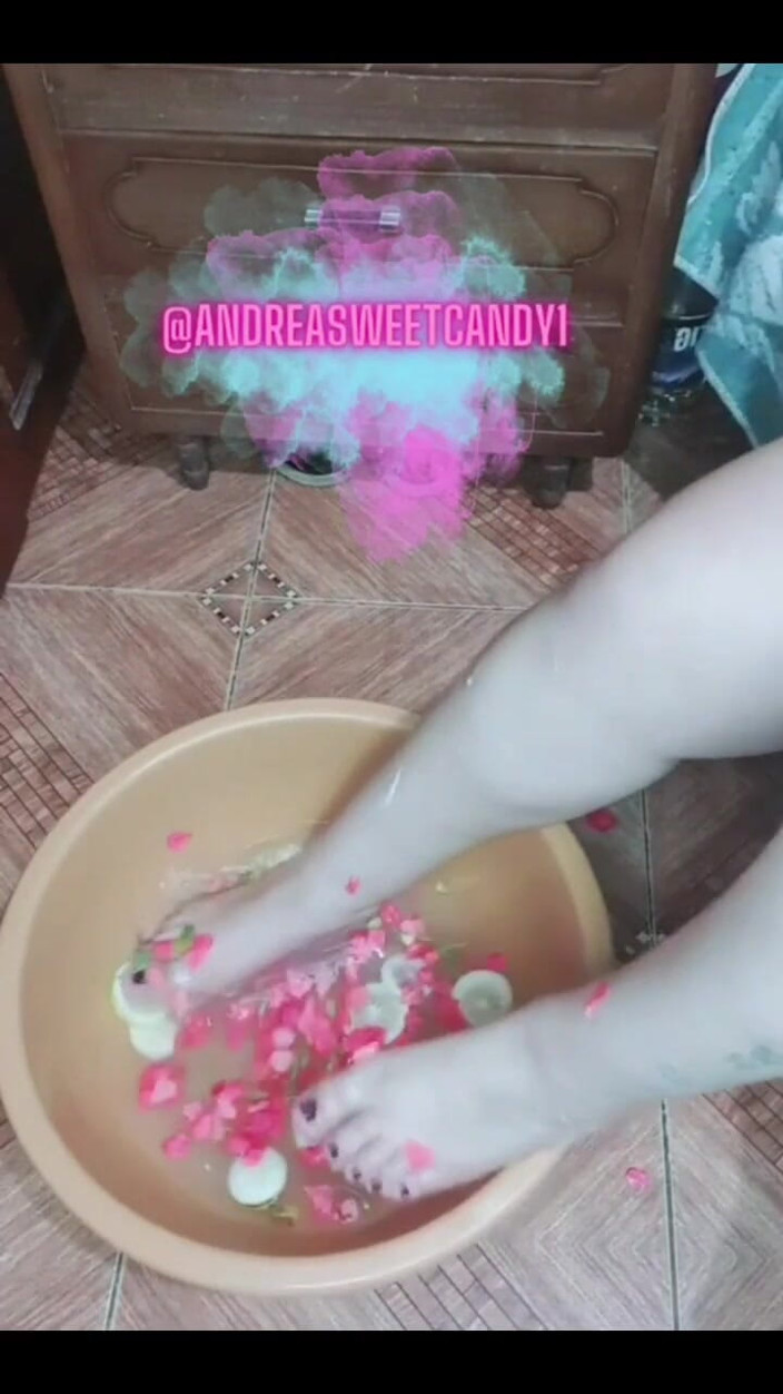 Whitekitten: 3997284552.mp4