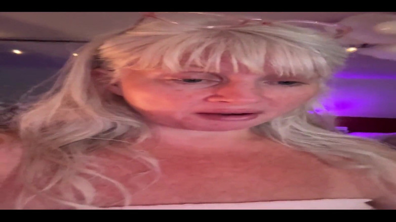 PaintedRose: 809538787976704000.mp4