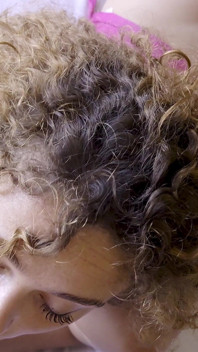 Blond lockig tjej sprutar på kuk! Knulla min fitta Snälla amatör Stor röv Latina - Cherry Adams