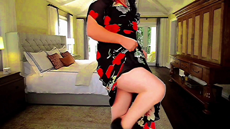Kitty_Cross: Sissy mtf caliente puta dos vestidos cachondos interpretando blanca princesa...