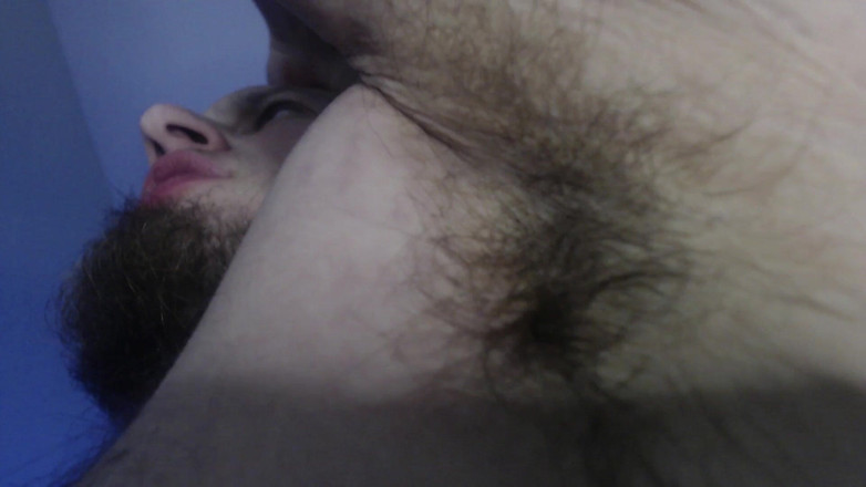 Hunky time: बालों वाली Alpha Boss