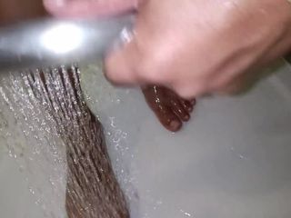 Idmir Sugary: イケメンが汚れた足を掃除している
