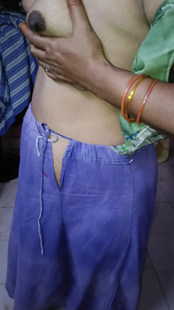 Deepu686: Bhabhi India Selatan Berseronok Dengan Sayur-Sayuran