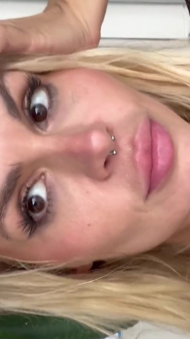 Satisfied Cum Slut (Zlata Shine) Satisfied Cum Slut (Zlata Shine)