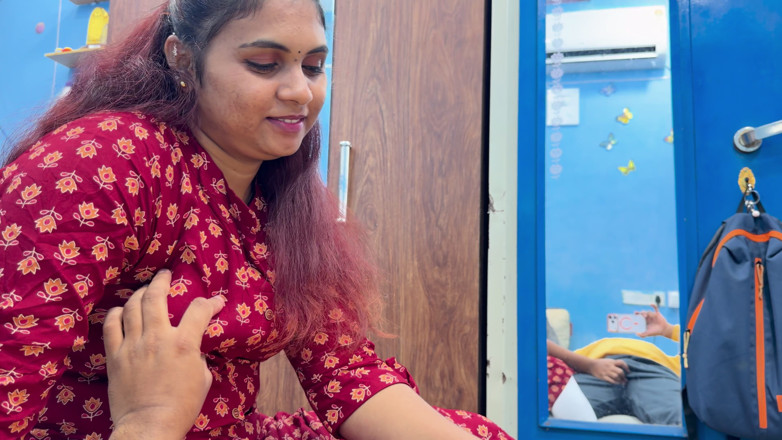 Vaigavarun45: Desi Couple