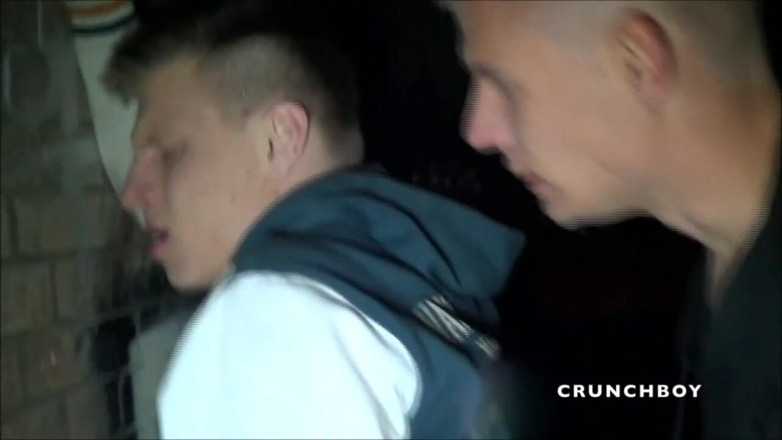 Crunch Boy: Julien fucked young straight boy in exhib at night