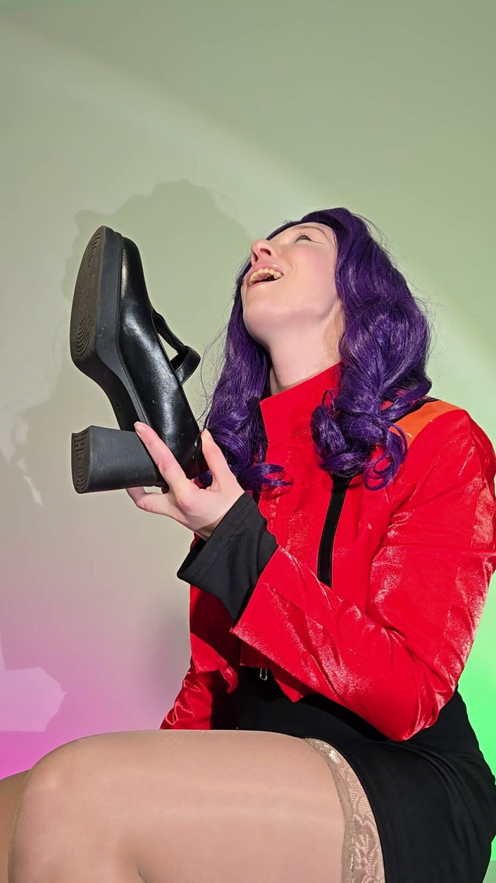 Alice Klay: Katsuragi Misato Pleasing Dick with Her Feet Covered in Cum