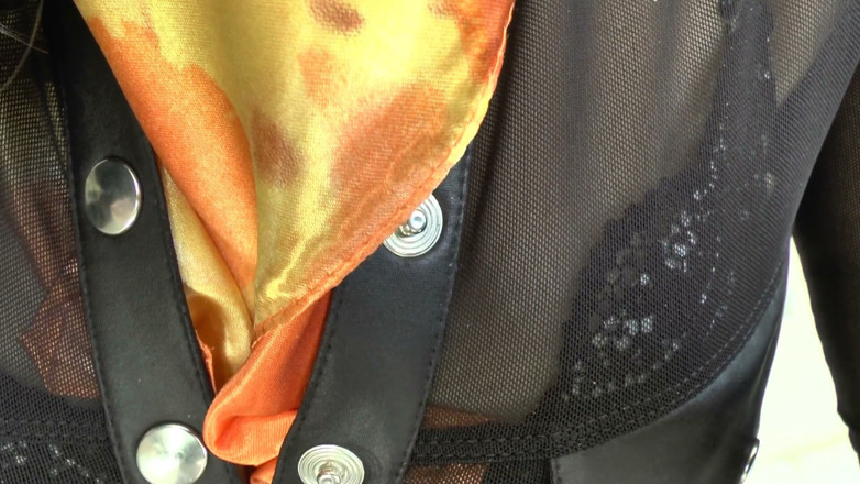 Lady Victoria Valente: Styling an Ascot-style Satin Scarf - Part 1
