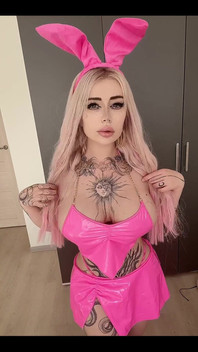 The Pink Look Is Not Just Clothes