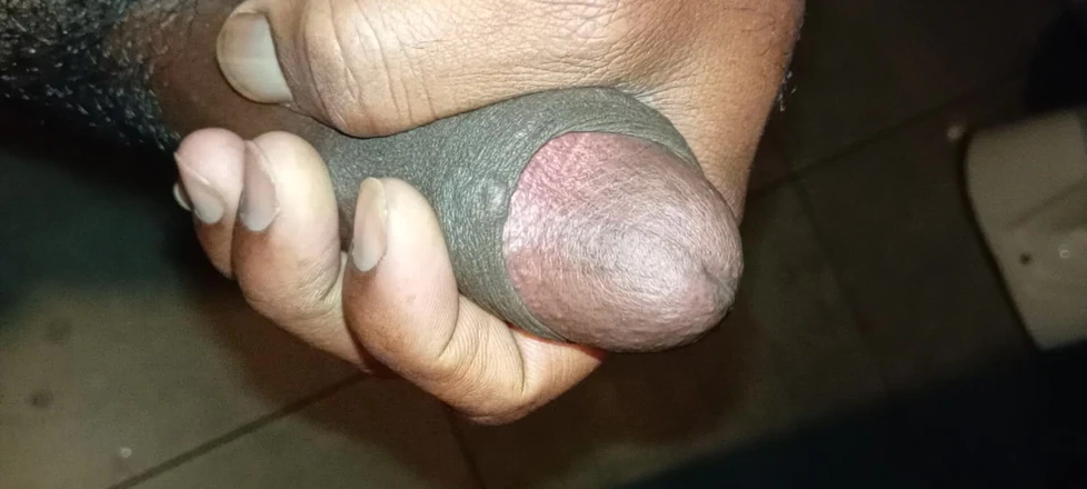 Kejken87: Mit Hand allein im Badezimmer entspannen