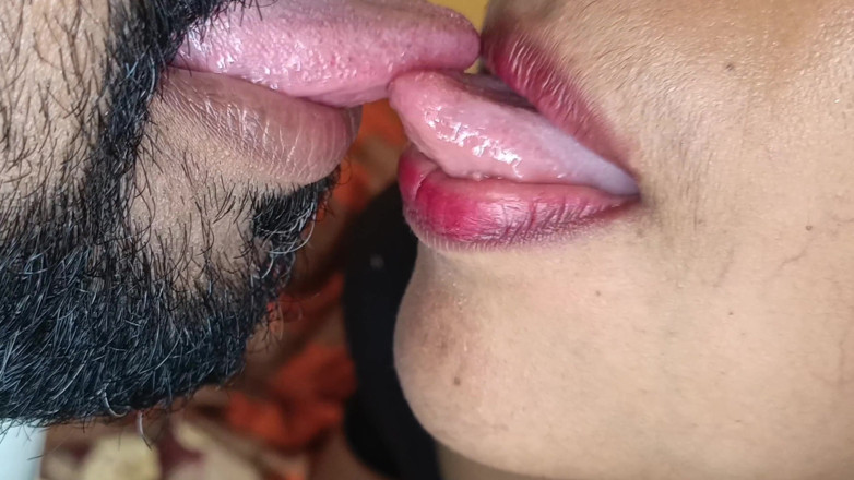 Pushpa porn: Hot and Cute Deep Lip Kiss