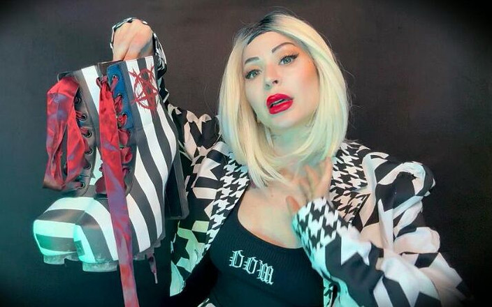 Baal Eldritch: 歩くシシーは、ハイヒールを履く!- 弱虫化