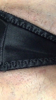 Brudne majtki i masturbacja podczas orgazmu