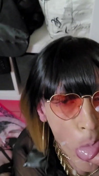 La Patronne Vidange Encore Une Bonne Bite. Ejaculare facială grosse Sur Les Lunettes. pasionată de spermă 15 decembrie 23 Vanessabitchx