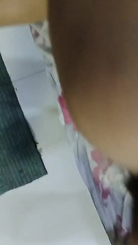 Wanita seksi ngentot memek sempit ayah tirinya habis-habisan sampai memeknya dijilat habis-habisan