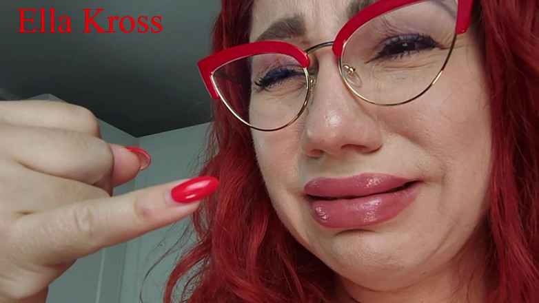 Ella Kross: Te haré llorar, patético perdedor! hd