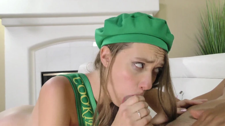 Chica Suicida DVD: Samantha hayes bán bánh quy của cô ấy với một bên...