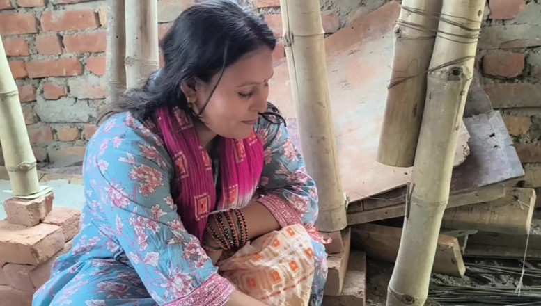 pujaprem: Women Fuck with Constructor