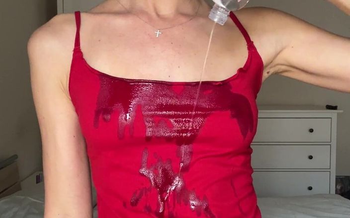 Gina Gerson: Solo, abdominaux huileux, flexion et doigtage de chatte, vêtements déchirés