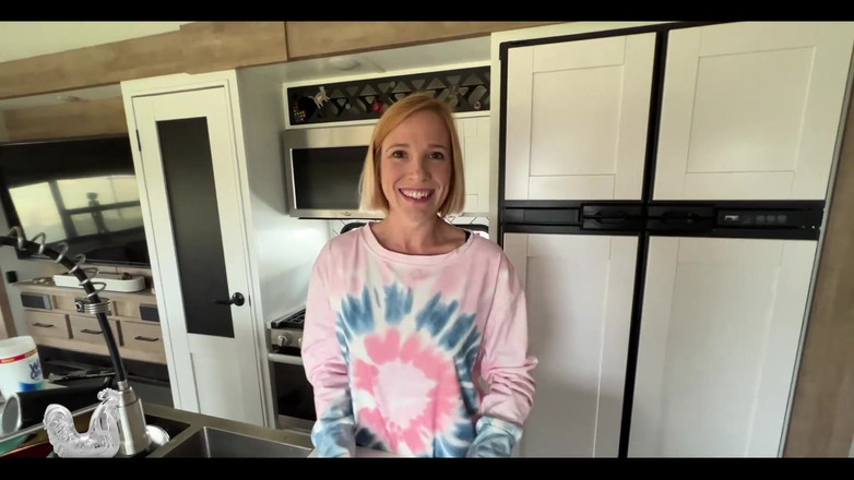 Jane Cane: Tricking Scenes