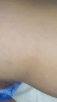 On omylem skončil v šťavnaté kundičce manželky mého nejlepšího přítele. Lesní kundička plná mléka náhodou.