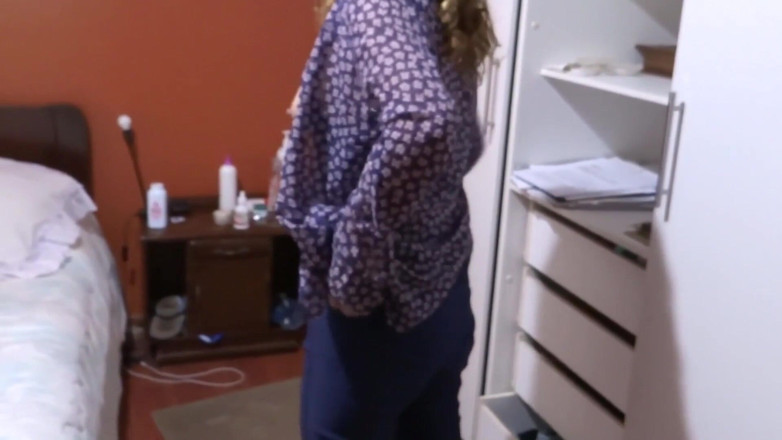 Ardientes69: Beautiful Latina Stepmother Showing off Erotically to Get Cocks Rock...