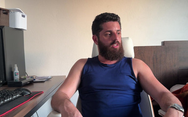 Rope Hunter: VEDERE LA PERSOANA 1 Ești un Finslave și am de gând să...