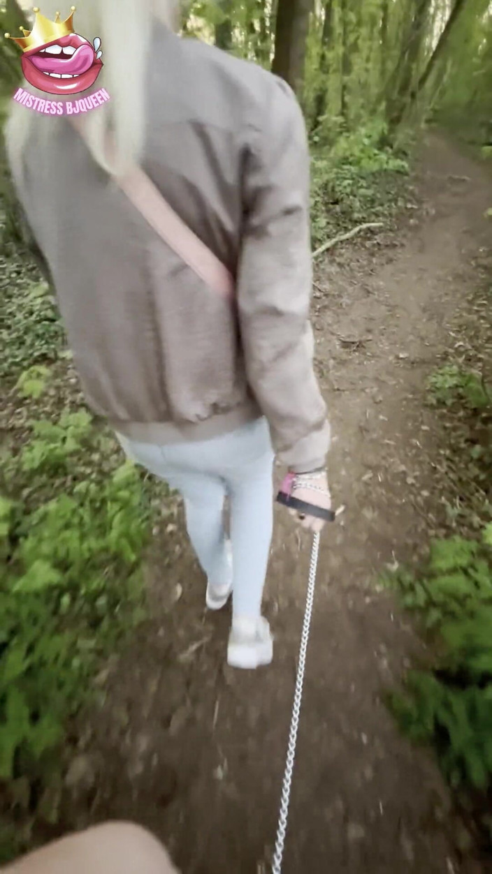 Mistress_BJQueen: Upokarzająca czystość Chodzić po smyczy przymocowanej do jego zamkniętego kutasa