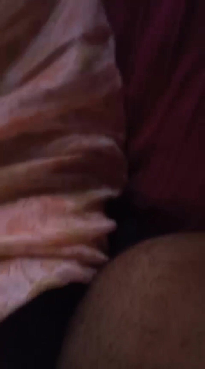 Auntixxx 69: चुपके से सेक्स करने का मजा अलग है