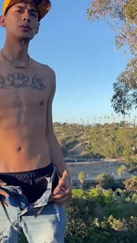 Monster Cock Show off Uncut Cum Prysznic Solo szarpnięcie się