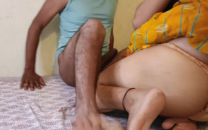 Yourdidipriya: 新婚のバビがサリーでデバービッグディックを捕まえて乗る