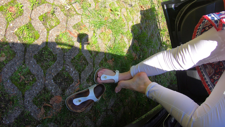 Sabdeluxe: Birkenstock in macchina
