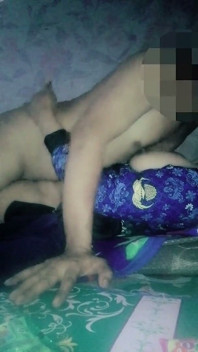 Yaşlı üvey babası tarafından genç bakım çalışanı