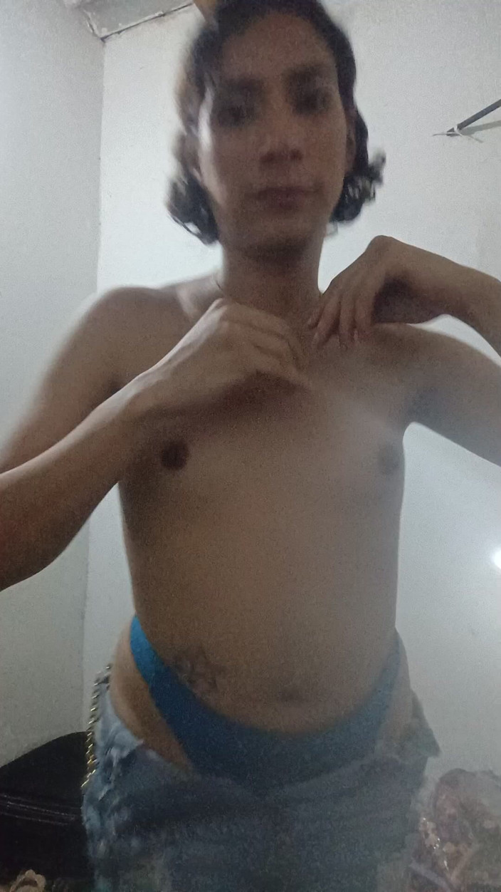 Femboy from Colombia: Dansen vanmorgen en opnieuw voor Ty