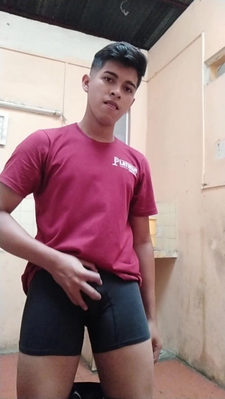Chicos Virales: Hot teen boy masturbates