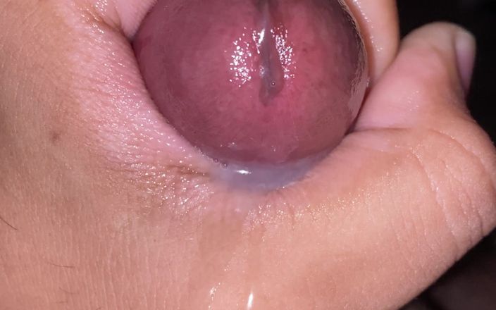 HornyNahidHasan: 내 자지를 빨아주는 핫한 남자