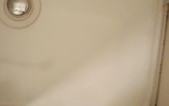 Ed Eden: Cumming Shower