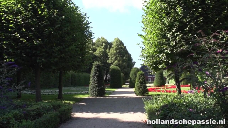Hollandsche Passie: Esmee Is Fucked in Public