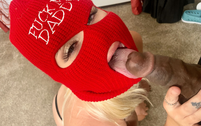 Rico Blaze: 性感的金发女郎julianna marie被抓到抢劫我并被大黑惩罚