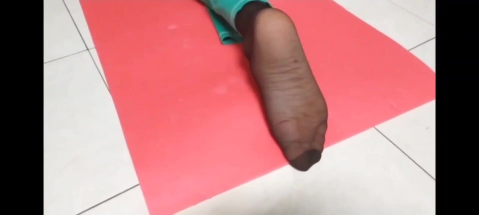 Yvonne: Ćwiczenia jogi nylonowej