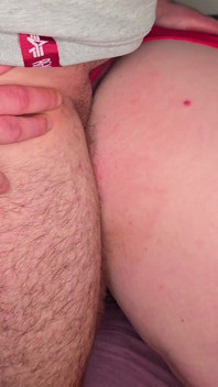 Ik Moest Mijn Anus Verwijden Om Voor Het Eerst Een Grote Penis in Te Brengen - Stiefmoeder