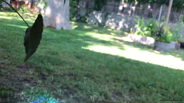 Brooke Casey: 털이 무성한 몸에 땀을 흘리는 것을 숭배하다